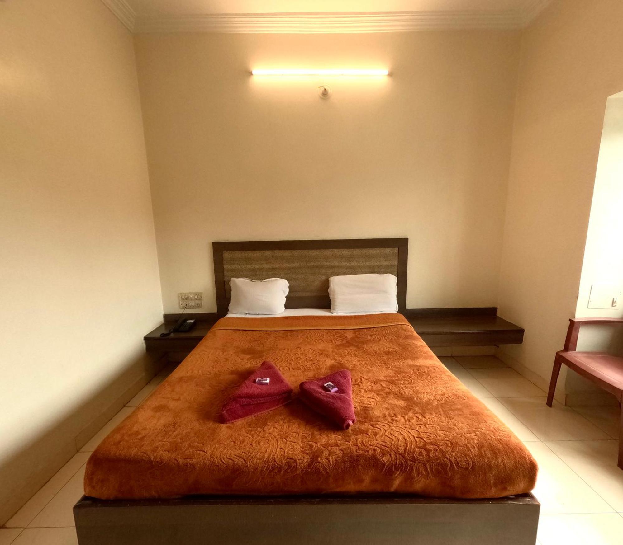 Hotel Laxmibai Palace Shirdi Zewnętrze zdjęcie