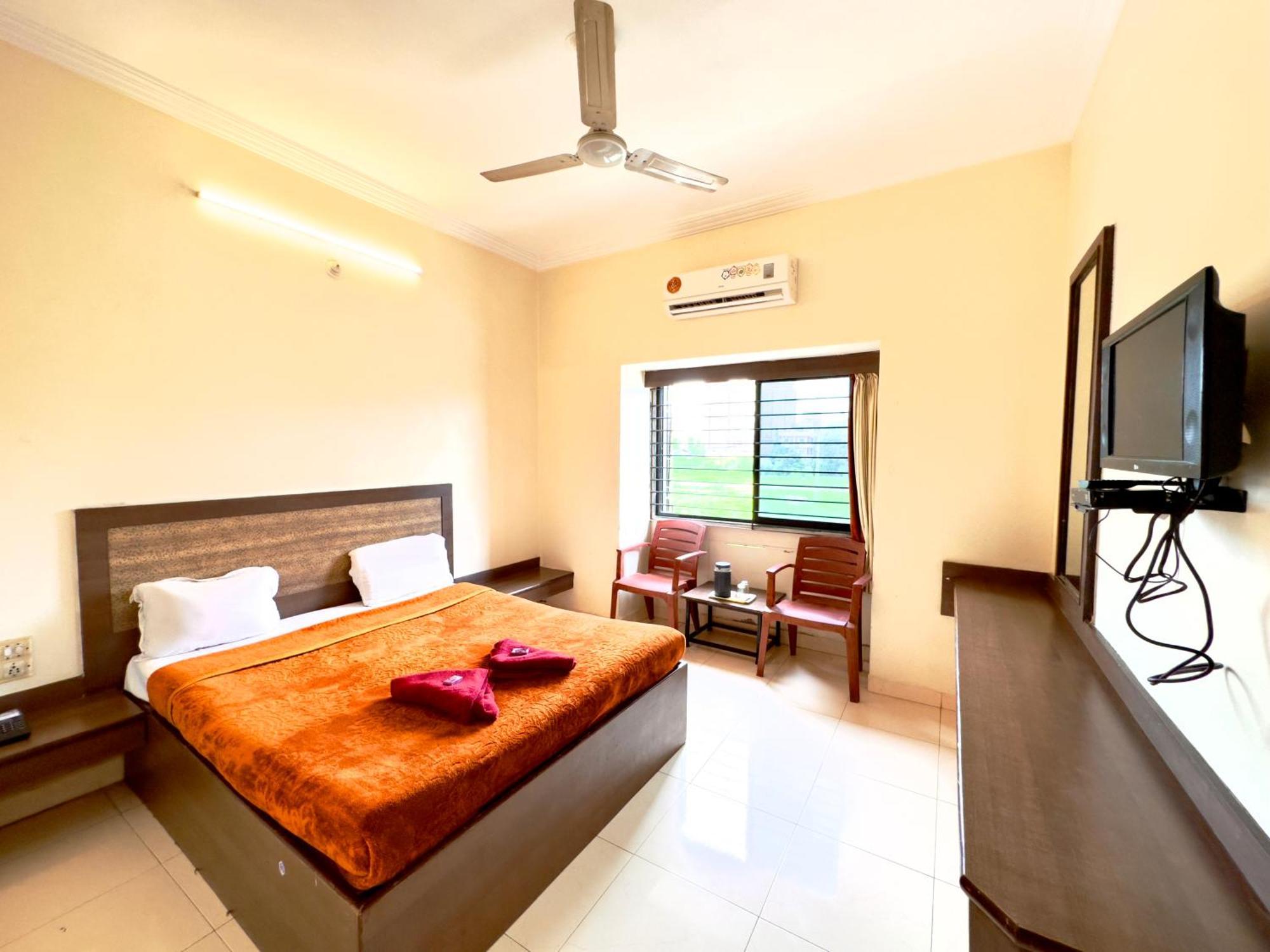 Hotel Laxmibai Palace Shirdi Zewnętrze zdjęcie