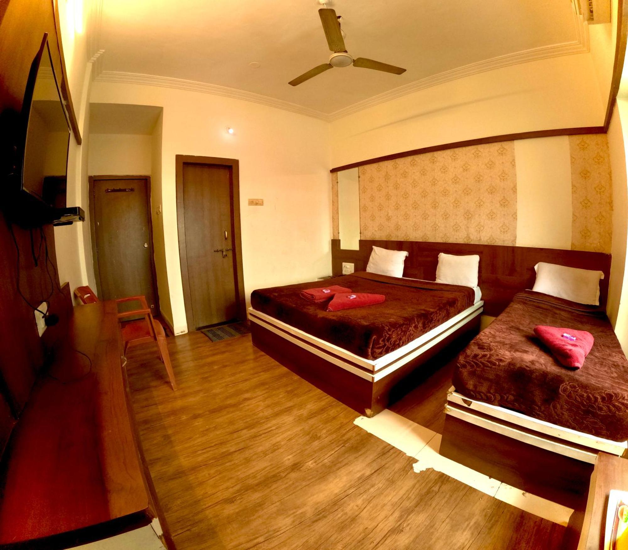 Hotel Laxmibai Palace Shirdi Zewnętrze zdjęcie